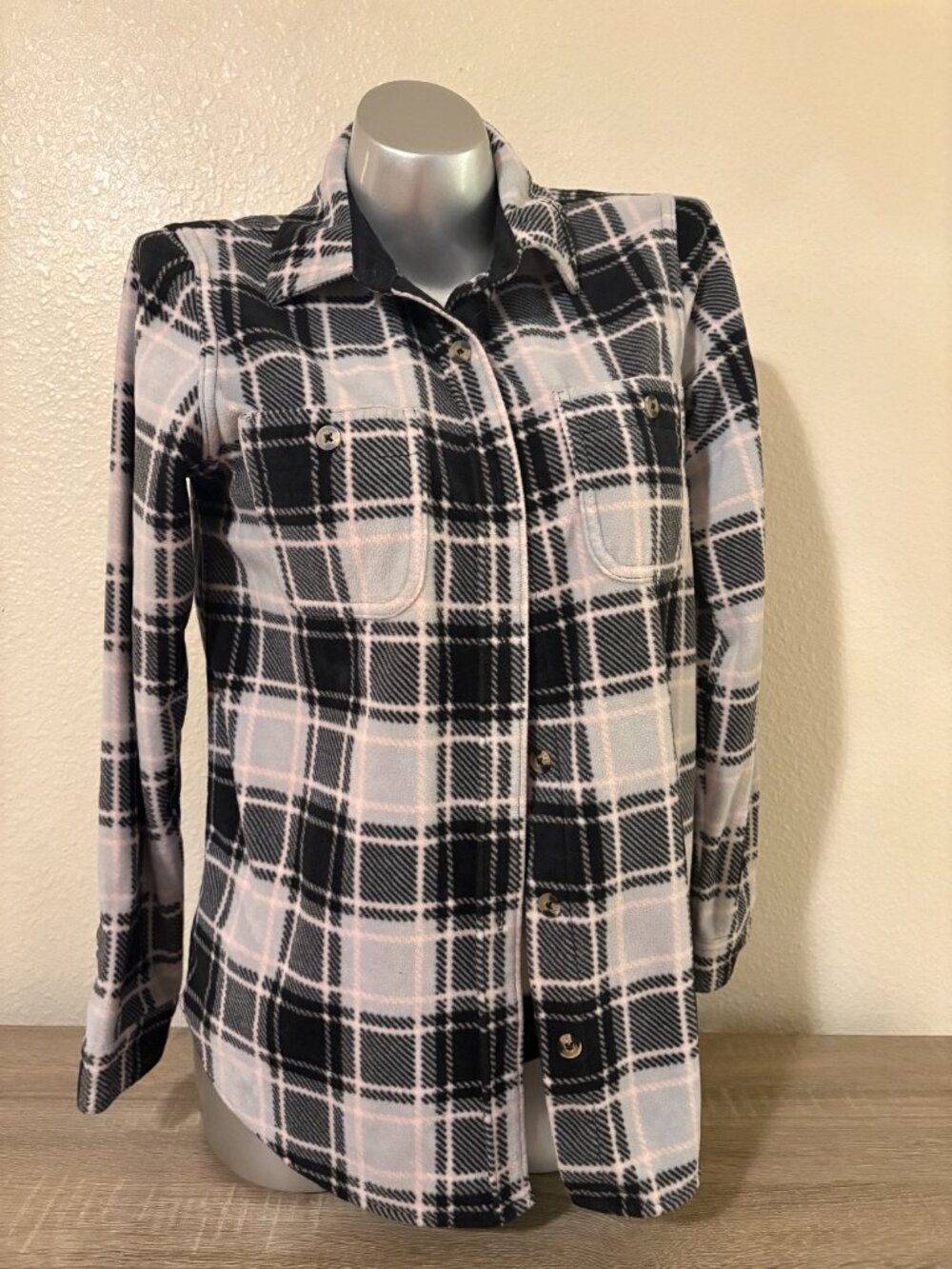 Long Classic Sleeve Relaxed Fit Checked Plaid Shirt Size Small